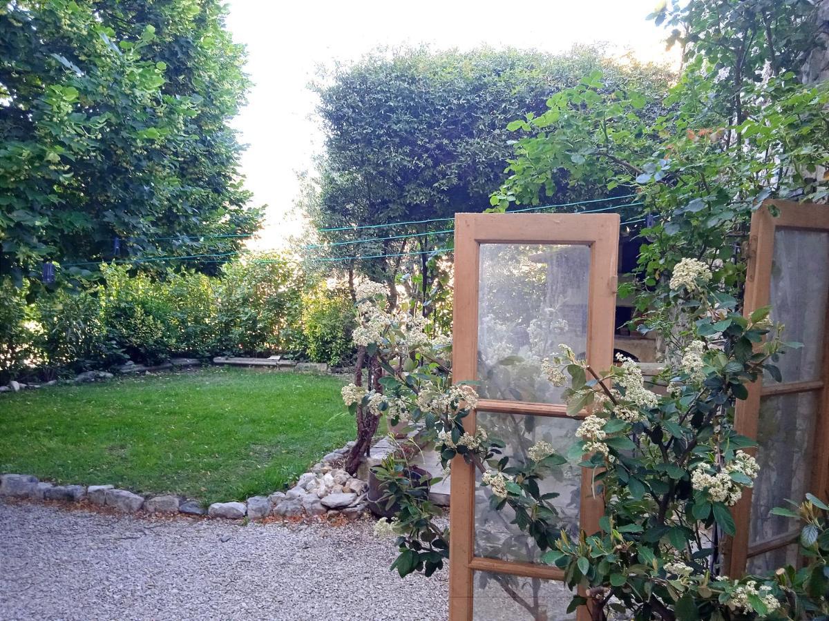 Méthamis Chambre D'Hotes Face Au Lavoir المظهر الخارجي الصورة